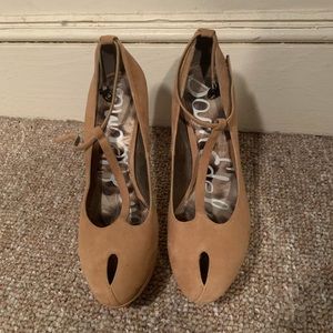 Nude Peep Toe Sam Edelman T strap heels